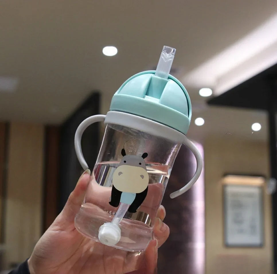 Cartoon Pattern Outdoor Child Drinking Bottle with Straw Baby Feeding Cup Training Portable Handle Water Bottle Watercup