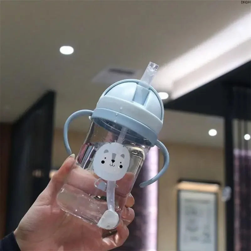 Cartoon Pattern Outdoor Child Drinking Bottle with Straw Baby Feeding Cup Training Portable Handle Water Bottle Watercup