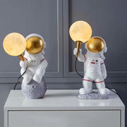 Personality Simple Creative Astronaut Lamp Boy Birthday Gift Bedroom Bedside Decoration Moon Lamp