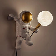 Astronaut Table Lamp Creative Astronaut LED Children's Room Bedroom Bedside Living Room Moon Wall Lamp Boy Planet Night Lamp