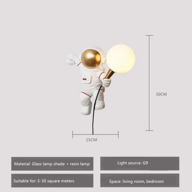 Personality Simple Creative Astronaut Lamp Boy Birthday Gift Bedroom Bedside Decoration Moon Lamp