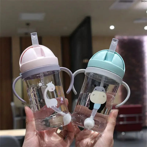 Cartoon Pattern Outdoor Child Drinking Bottle with Straw Baby Feeding Cup Training Portable Handle Water Bottle Watercup