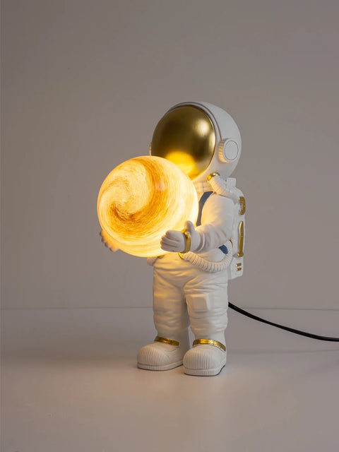 Astronaut Table Lamp Creative Astronaut LED Children's Room Bedroom Bedside Living Room Moon Wall Lamp Boy Planet Night Lamp